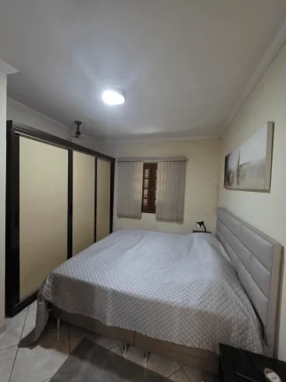 Imagem Casa à venda - Área útil 150 m2 com 2 dormitórios sendo 1 súíte - 2 vagas - Excelente Oportunidade d