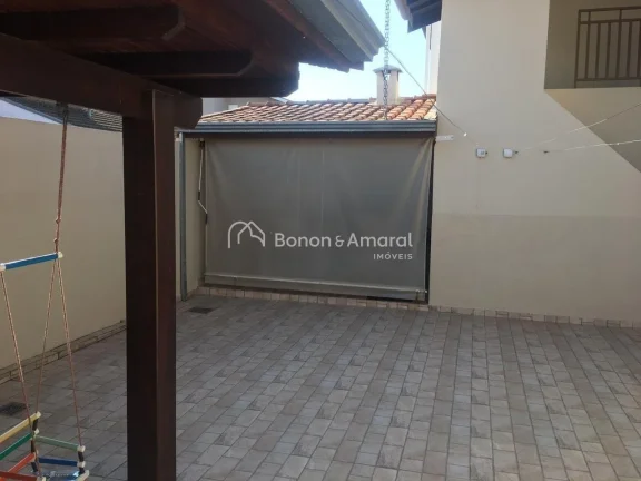 Imagem Linda casa á venda à venda em Condomínio Fechado em Valinhos/SP. 3 dormitórios, 1 suíte, 2 banh...