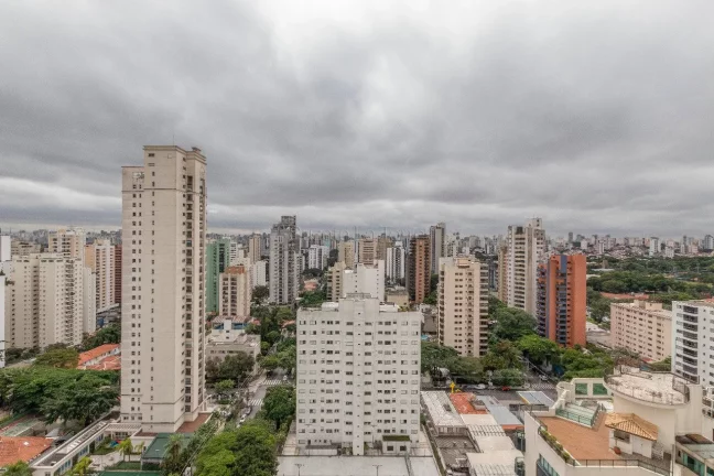 Imagem Ótima cobertura com 600m², Moema Índios, com vista espetacular. Amplo living para vários ambient...