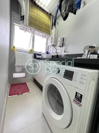 Imagem Lindo apartamento reformado em Santana. São 120m2 de área privativa. São duas suítes + escritór...