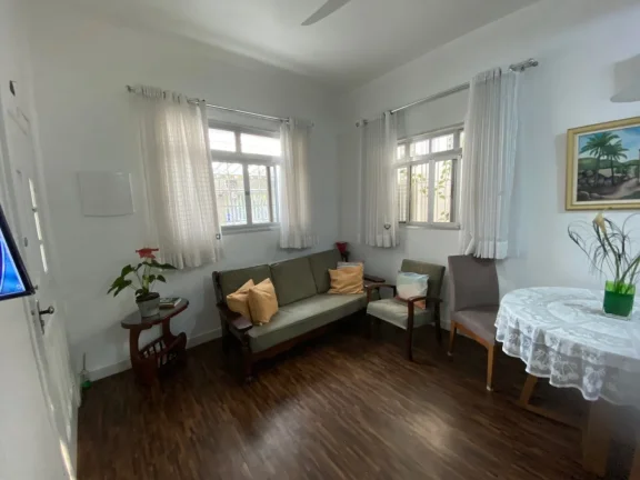 Imagem Casa térrea a venda em Santos, reformada, garagem, ótima