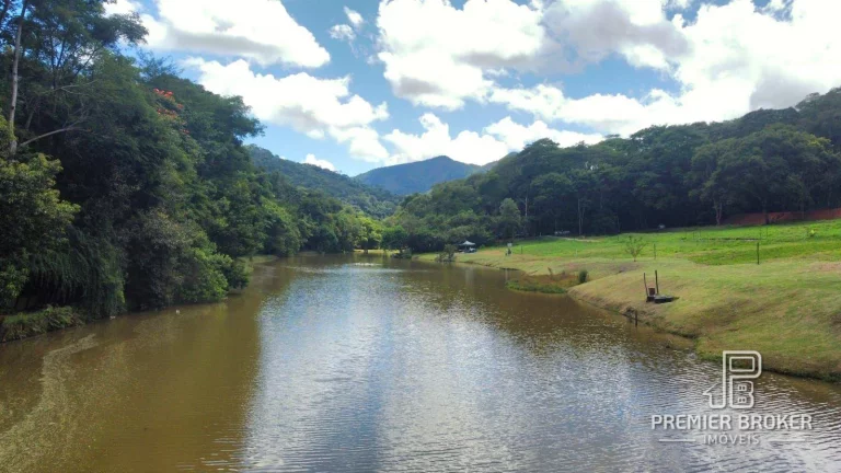 Imagem Casa à venda, 275 m² por R$ 2.932.000,00 - Itaipava - Petrópolis/RJ