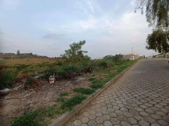 Imagem Construa a Casa dos Seus Sonhos: Lote de 940m2 em Condomínio Fechado