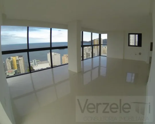 Imagem Apartamento 3 dormitórios para Venda em Balneário Camboriú / SC no bairro Centro