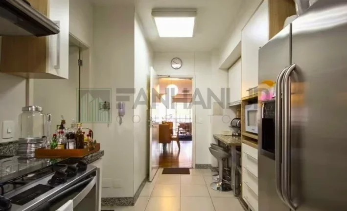 Imagem Apartamento Garden na Vila Madalena: 4 Quartos, 2 Suítes, 4 Salas, 5 Banheiros, 3 Vagas - 224m² - São Paulo-SP