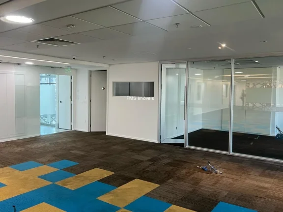 Imagem Sala Comercial na Vila Nova Conceição com 787,26m²