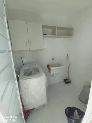 Imagem Casa de Alto Padrão na Aruana: 5 quartos, 4 suítes, posição Leste - Confira!