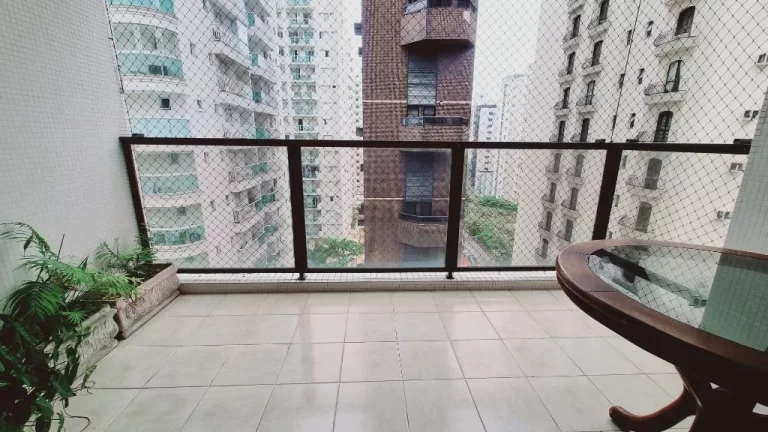 Imagem Apartamento com 3 dormitórios à venda, 140 m² por R$ 680.000,00 - Pitangueiras - Guarujá/SP