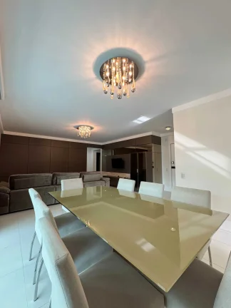 Imagem Apartamento com 3 Suítes e 2 Vagas de garagem em Florianópolis