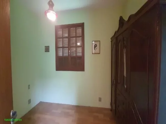 Imagem Linda casa, construção ecológica, com aquecimento solar.
Construção com menos de 10 anos.
área...