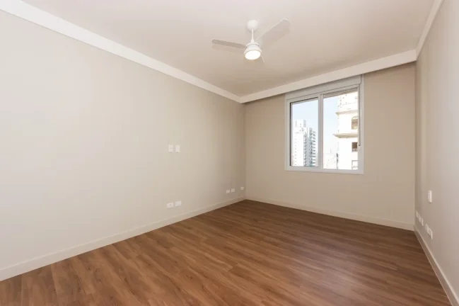 Imagem Apartamento Jardim Paulista - 212M², Reformado, 4 Dorms, 1 Suíte, 2 Vagas Determinadas, Lavabo, Banheiro de Serviço.