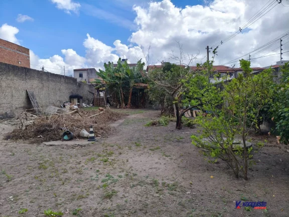 Imagem VENDO CASA DE ANDAR 5/4 NA BARAUNAS COM AREA DE AMPLIAÇÃO