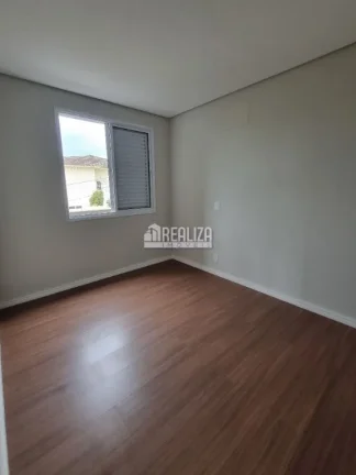 Imagem Apartamento no Condomínio Brisas da Fonte, no Centro de Uberaba com 2 dormitórios e suíte!
