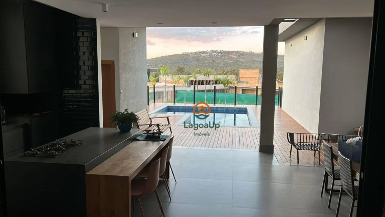 Imagem Casa com 4 dormitórios à venda, 340 m² por R$ 3.800.000,00 - Condomínio Vitória Golf - Lagoa Santa/MG