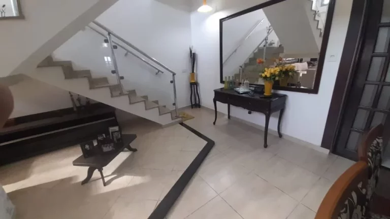 Imagem Sobrado com 4 dormitórios à venda, 327 m² por R$ 780.000,00 - Vila Amorim - Suzano/SP