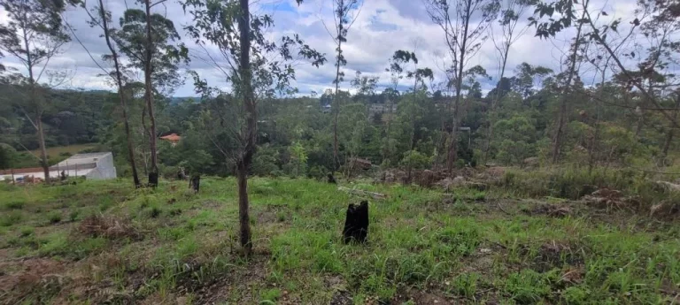 Imagem Terreno à venda, 2324 m² por R$ 140.000,00 - Clube dos Oficiais - Suzano/SP