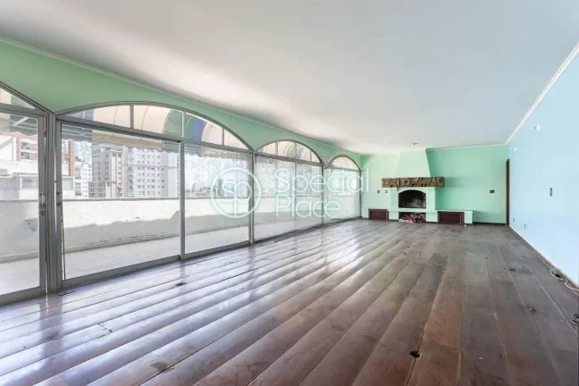 Imagem Ótima cobertura penthouse para reforma à venda no Itaim: - Área: 247m² com vista panorâmica de ...