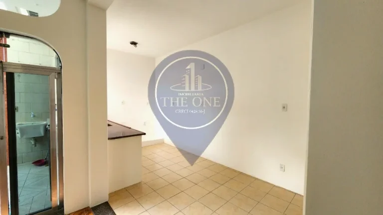 Imagem Imperdível! Casa à venda em São Paulo-SP, bairro Saúde, com 4 quartos, 2 suítes, 2 salas, 4 banheiros, 2 vagas e 218m².