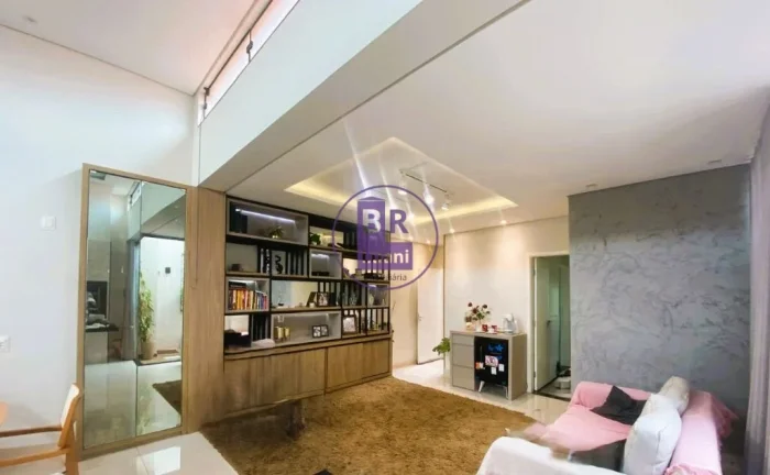 Imagem Linda casa com no condomínio Terra nova