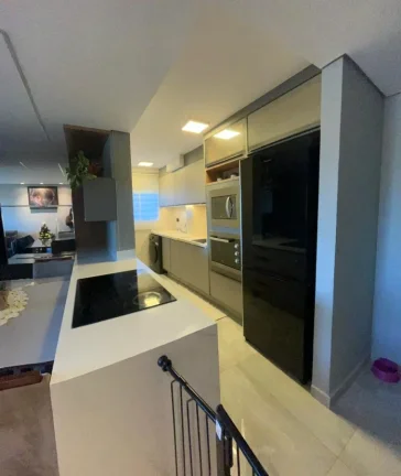 Imagem Apartamento para Venda em São José dos Pinhais, Rio Pequeno, 3 dormitórios, 1 banheiro, 1 vaga