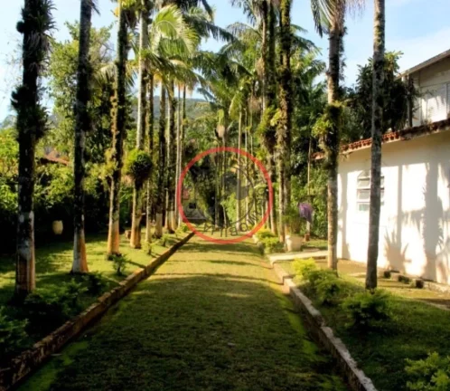 Imagem Lindissima Casa Estilo Colonial,POSSUI 4 QUARTOS , PISCINA, AREA GOURMET INDEPENDENTE, CASA DE CASEIRO