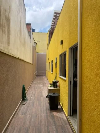 Imagem Sobrado à venda, 165 m² por R$ 585.000,00 - Vila Colorado - Suzano/SP