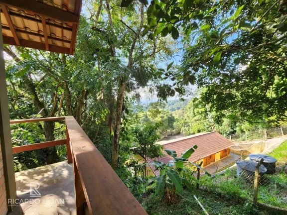 Imagem Chalé na montanha com acabamento rustico, muita paz e ar puro para a sua familia