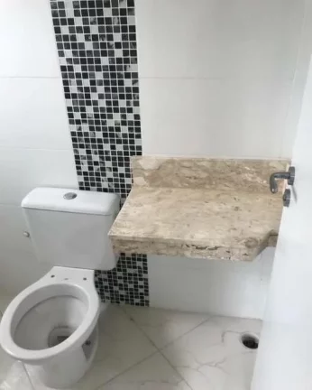 Imagem Sobrado com 2 Quartos e 2 banheiros à Venda, 80 m²