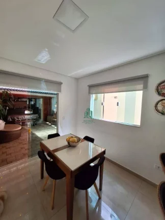 Imagem Casa com 2 dormitórios à venda, 115 m² por R$ 870.000,00 - Centro - Arujá/SP