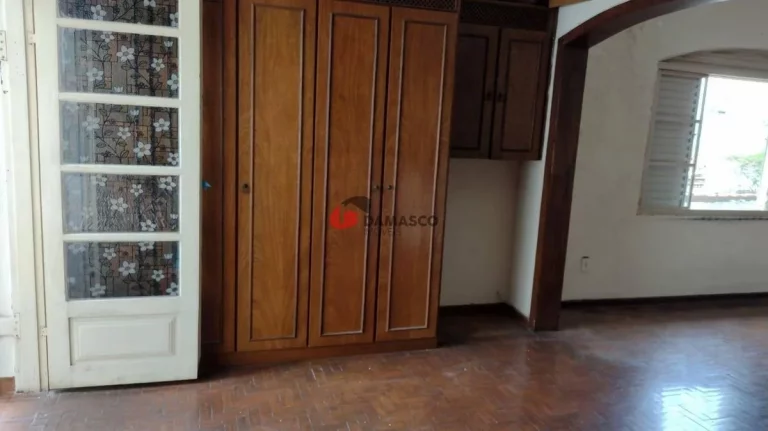Imagem Sobrado à venda 3 Quartos, 1 Suite, 2 Vagas, 672M², Santa Maria, Santo André - SP