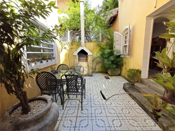 Imagem Casa de Vila à venda com 3 quartos, sendo 3 suítes, em Vila Madalena, São Paulo - SP