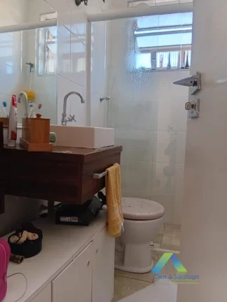 Imagem Sobrado a 15 minutos da estação do metro Jabaquara, 3 dormitórios, sala 2 ambientes, 1 vaga valor excelente !
