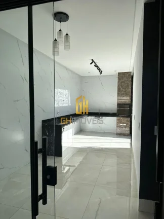 Imagem Casa com 3 quartos no Central Park, em terreno com 193m² com 102m² de área construída possui:

-...