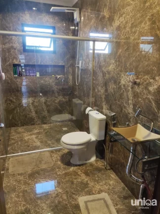 Casa à venda de 3 dormitórios