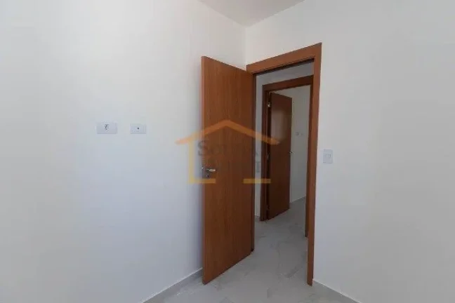 Imagem Apartamento com 33,70m², dispõe de 2 dormitórios, 1 banheiro, sala dois ambientes, cozinha com ga...