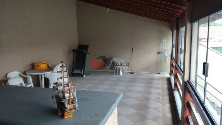 Imagem Sobrado à venda 4 Quartos, 1 Suite, 8 Vagas, 400M², Vila Califórnia, São Paulo - SP