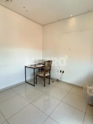 Imagem Casa para locação, Parque Bandeirantes, 5 quartos, sendo 2 suítes, um com closet