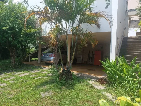 Imagem Casa Jabaquara - 187M², 3 Dorms, 4 Vagas, Quintal.