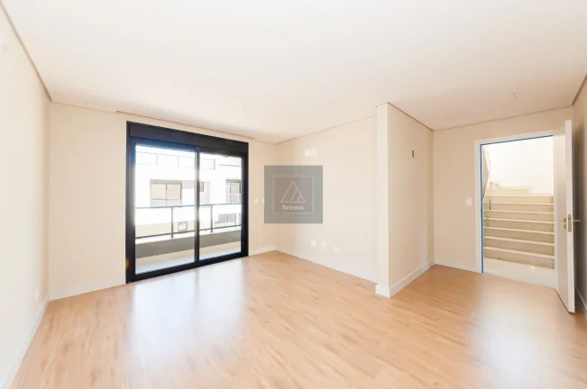 Imagem SANTA FELICIDADE - Sobrado em Condomínio Fechado. 3 suítes. 2 vagas. 160 m² privativos.