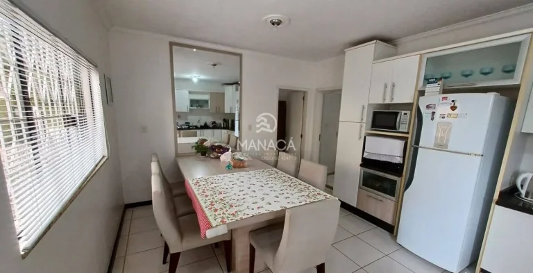 Imagem Linda Casa com Piscina e Acesso Privativo para o Rio – Barra Velha/SC
