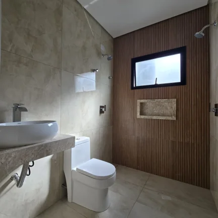 Imagem Casa em Condomínio à Venda em Sorocaba-SP Jardim Residencial Campos do Conde 4 Quartos, 1 Suíte, 3 Salas, 3 Banheiros, 4 Vagas, 184m².