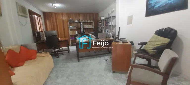 Imagem Casa 3 dormitórios próximo ao Barra Shopping - Bairro Cristal