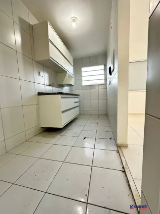 Imagem VENDO CASA 3/4 SENDO UMA SUÍTE -CONDOMÍNIO -SIM