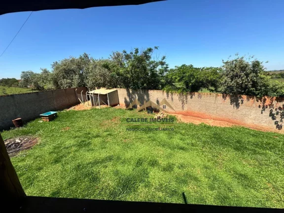 Imagem Chácara com 2 dormitórios à venda, 1000 m² por R$ 380.000,00 - Lagoa Vermelha - Tatuí/SP