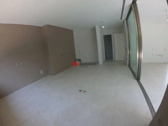 Imagem Sobrado à venda 5 Quartos, 5 Suites, 6 Vagas, 950M², Cerâmica, São Caetano do Sul - SP