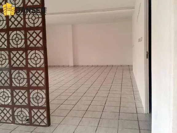 Imagem PONTO COMERCIAL COM 120 M² POR TRAZ DO MCDONALD´S, NA RUI CARNEIRO