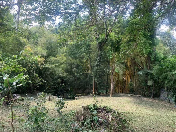 Imagem CHÁCARA 1.560M2 COM RESIDÊNCIA + GALPÃO 130M2 / EM ÁREA URBANA / DOC.100%