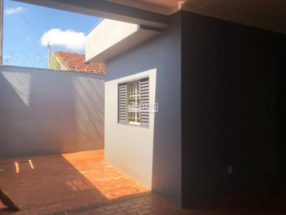 Imagem Casa à venda no bairro Vila Elza, em Aramina: 3 dormitórios, suíte, churrasqueira e garagem