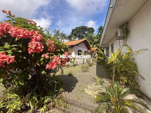 Imagem Casa á venda com 3 dormitórios localizada em Blumenau - SC