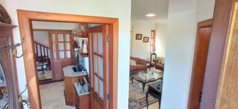 Imagem Casa à Venda com 346 m², 6 Dormitórios, 3 Suítes, Córrego Grande, Florianópolis/SC